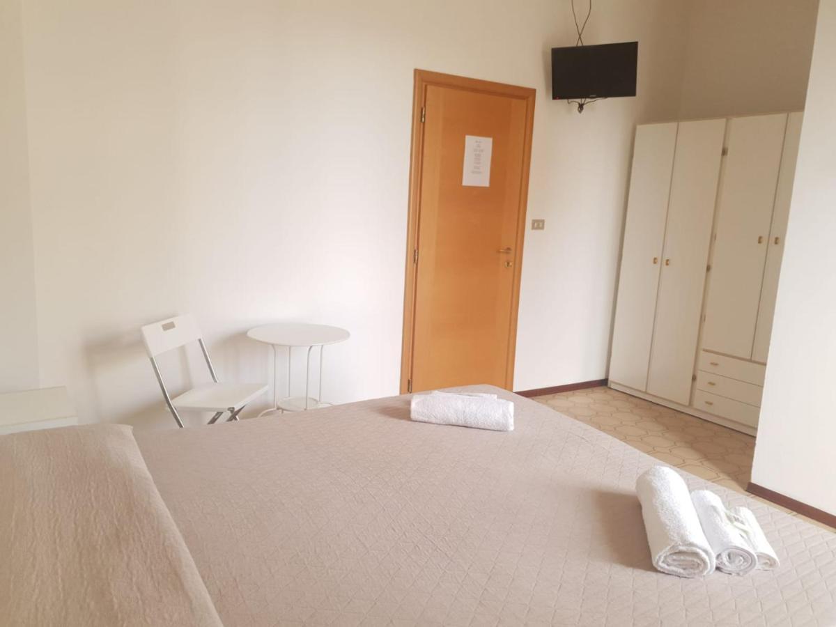 Hotel Magriv Rimini Extérieur photo