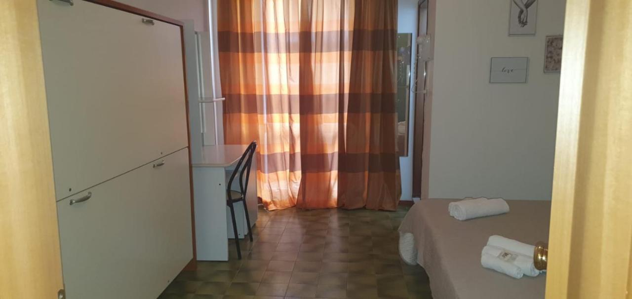 Hotel Magriv Rimini Extérieur photo
