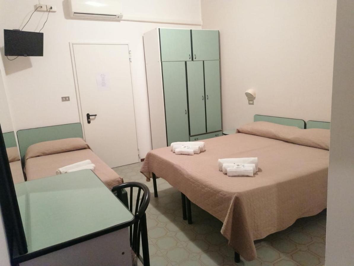 Hotel Magriv Rimini Extérieur photo