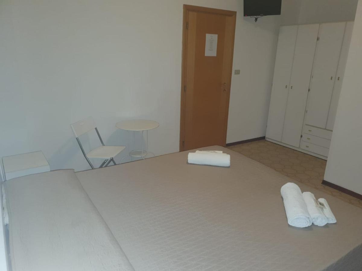 Hotel Magriv Rimini Extérieur photo