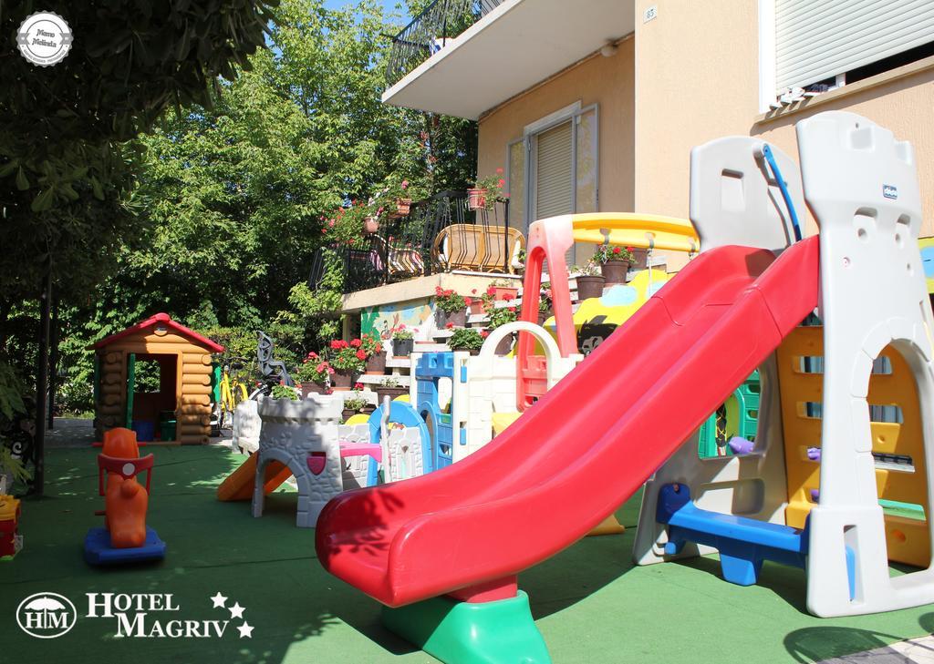 Hotel Magriv Rimini Extérieur photo