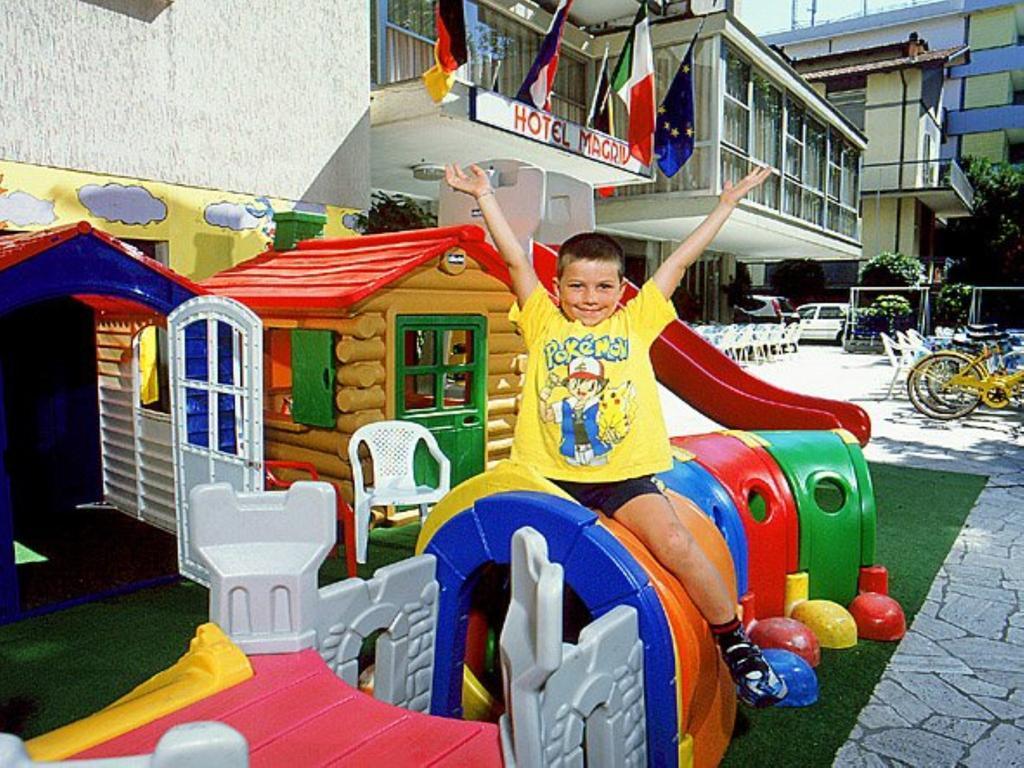Hotel Magriv Rimini Extérieur photo